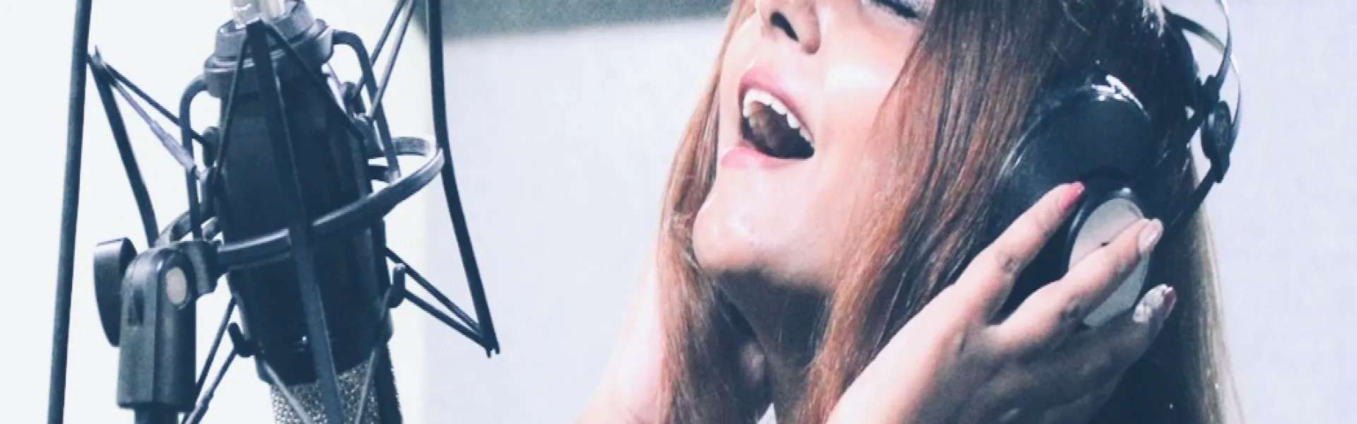 Yamini Sharma banner